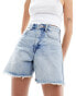 Pull&Bear high waisted raw hem longline denim shorts in light blue Синий, 36 - фото #1