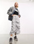 Фото #1 товара COLLUSION ruched parachute midi skirt in light grey