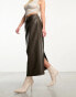 Фото #2 товара NA-KD faux leather midi skirt in dark olive