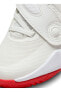 Çocuk Beyaz - Kırmızı Yürüyüş Ayakkabısı DV8994-102-TEAM HUSTLE D 11 (PS)