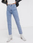 Фото #4 товара Stradivarius – Schmal geschnittene Mom-Jeans aus Baumwolle mit Stretchanteil in verwaschenem Blau - MBLUE