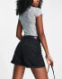 Фото #4 товара ONLY Vega low rise rolled hem denim mom shorts in black