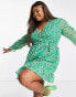 Фото #4 товара In The Style Plus x Jac Jossa frilly trim wrap tea dress in green daisy print