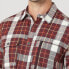 Фото #2 товара Wrangler Men's Regular Fit ATG Plaid Long Sleeve Button-Down Shirt - Red/White S