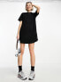 Фото #4 товара Nike Essential mini swoosh t-shirt dress in black