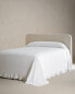 Bedspread with pleated ruffle