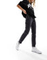 Фото #2 товара Wrangler Walker slim fit jeans in washed black with cropped leg