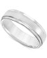 ფოტო #1 პროდუქტის Men's Comfort Fit Brushed Finish Bevel Edge Wedding Band in Platinum