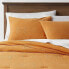 Фото #1 товара King Clipped Linework Comforter & Sham Set Mustard - Threshold