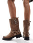 Фото #4 товара Glamorous Wide Fit harness biker boots in washed beige