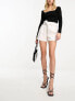 Фото #3 товара Miss Selfridge entry faux leather belted short in ivory