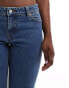 Monki Wakumi low waisted boot cut jeans in la lune mid blue Голубой, W29 - фото #4