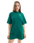 Фото #1 товара The North Face – Essential – T-Shirt-Kleid in Grün mit Logo