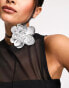 Фото #2 товара ASOS DESIGN choker necklace with metallic silver corsage detail