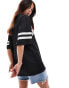 Фото #4 товара ASOS DESIGN airtex football jersey top with boston graphic in black