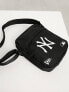 Фото #4 товара New Era MLB NY unisex flight bag in black