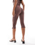 Фото #3 товара ASOS DESIGN mid rise capri leggings in chocolate