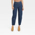 Фото #1 товара Women's Super-High Rise Tapered Balloon Jeans - Universal Thread
