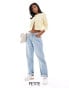 DTT Petite Veron relaxed fit mom jeans in light blue wash Голубой, 44 - фото #1