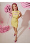 Фото #6 товара Kayık Yaka Düz Diz Üstü Sarı Kadın Elbise Rachel Araz