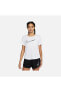 Фото #1 товара Dri-Fit One Swoosh Graphic Running Short-Sleeve Kadın Tişört, Beyaz Kadın Tişört