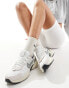 Фото #1 товара Nike V2K trainers in white