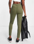 Miss Selfridge – Skinny-Jeans mit ausgefranstem Saum in Khaki