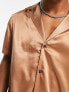 Фото #2 товара ASOS DESIGN relaxed satin shirt with deep revere collar in light brown