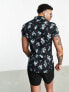 Фото #4 товара ASOS DESIGN stretch skinny shirt in black and blue floral print