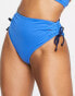 Nike Swimming – Knapper Bikinislip mit hohem Bund in Blau