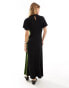 Фото #2 товара ASOS DESIGN flutter sleeve maxi dress with contract side and d ring in black and green contrast