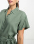 Vero Moda Tall shirt midi dress with tie belt in green grün, XXS - 2XS - фото #3