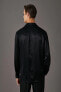Фото #4 товара Рубашка мужская Koton Classic черная