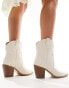 Glamorous western ankle boots in cream