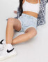 DTT Petite – Caidi – Jeansshorts mit hohem Bund in Hellblau