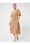 Фото #8 товара Платье женское Koton Oversize Midi с поясом и V-образным вырезом