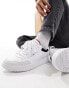 Фото #1 товара Tommy Hilfiger basket leather mixed media essential trainers in white