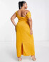 ASOS DESIGN Curve – Satin-Maxikleid in Gold mit One-Shoulder-Träger und Faltendetail