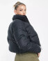 Фото #4 товара Columbia – Puffect – Jacke mit kurzem Schnitt in Schwarz, exklusiv bei ASOS