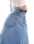 Фото #5 товара Vero Moda Tall washed midi skirt in medium blue denim