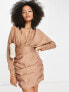 ASOS DESIGN – Gewaschenes Minikleid in Camel mit gedrehter Vorderseite, langen Ärmeln und Rüschen