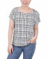 ფოტო #1 პროდუქტის Petite Size Short Extended Sleeve Top