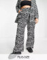 Фото #1 товара Urban Threads Plus tailored trousers co-ord in zebra print