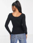 Pieces ribbed popper detail top in black