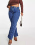 Фото #1 товара ASOS DESIGN Curve easy straight jeans in blue