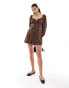 Miss Selfridge ribbon detail tie front mini tea dress in animal print Tieraufdruck, 40 - фото #4