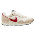 Кроссовки Nike Venture Runner Sail / Gym Red / Pearl White / Black, 36.5 - фото #1