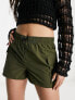Фото #1 товара Only exclusive cargo shorts with toggle fastening in khaki
