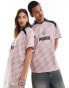 Фото #1 товара Puma Diamond Print Football jersey in pink and off white - exclusive to ASOS