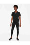 Dri-Fit One Standard-Fit Short Sleeve Kadın T-shirt DD0638-010